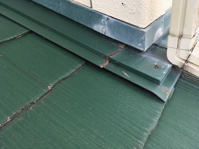 雨仕舞い板金の状態確認